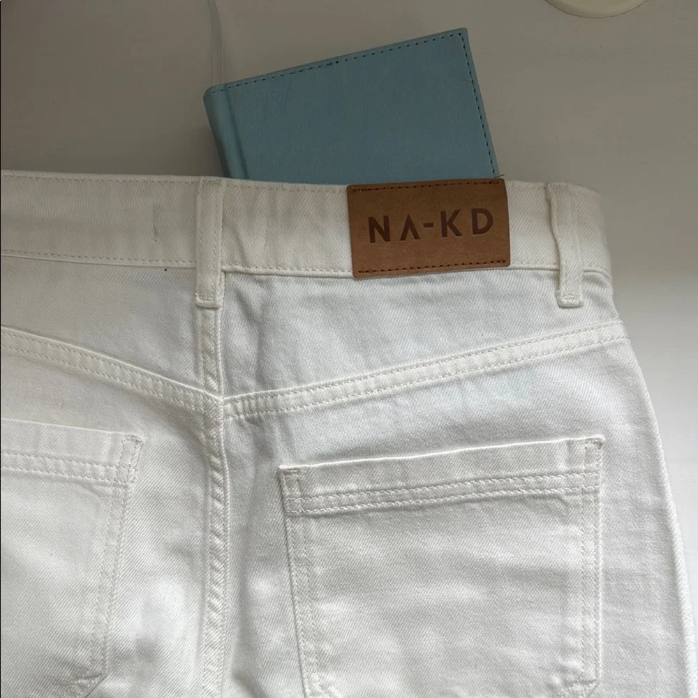 NA-KD White Utility Trousers - Picture 7 of 7